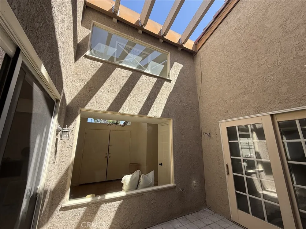 451 Corte Rojo Upland, CA 91786