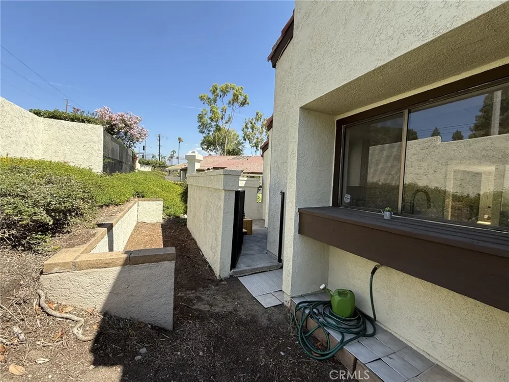 451 Corte Rojo Upland, CA 91786