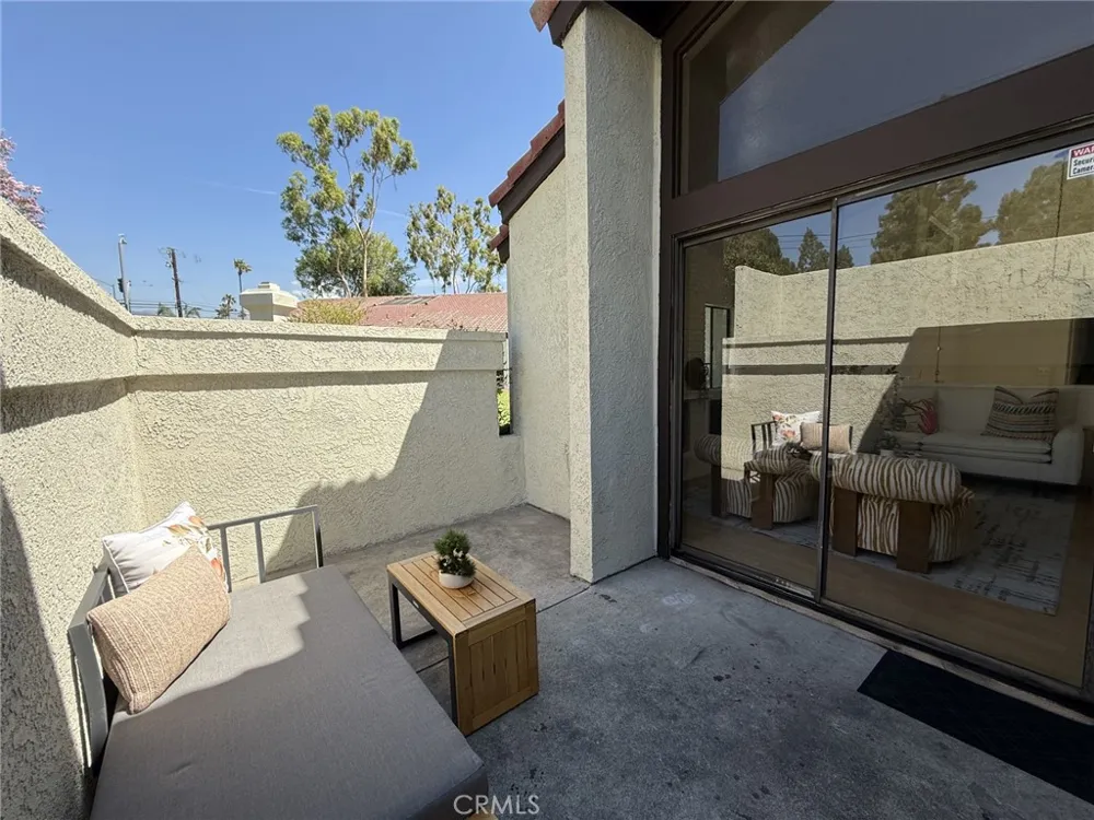 451 Corte Rojo Upland, CA 91786