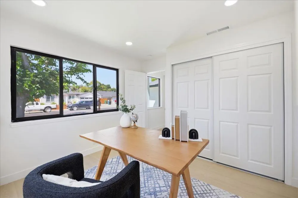 2611 Monticello Santa Clara, CA 95051