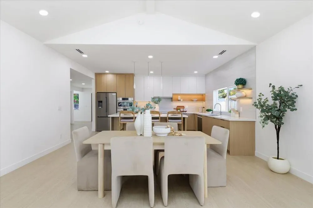 2611 Monticello Santa Clara, CA 95051
