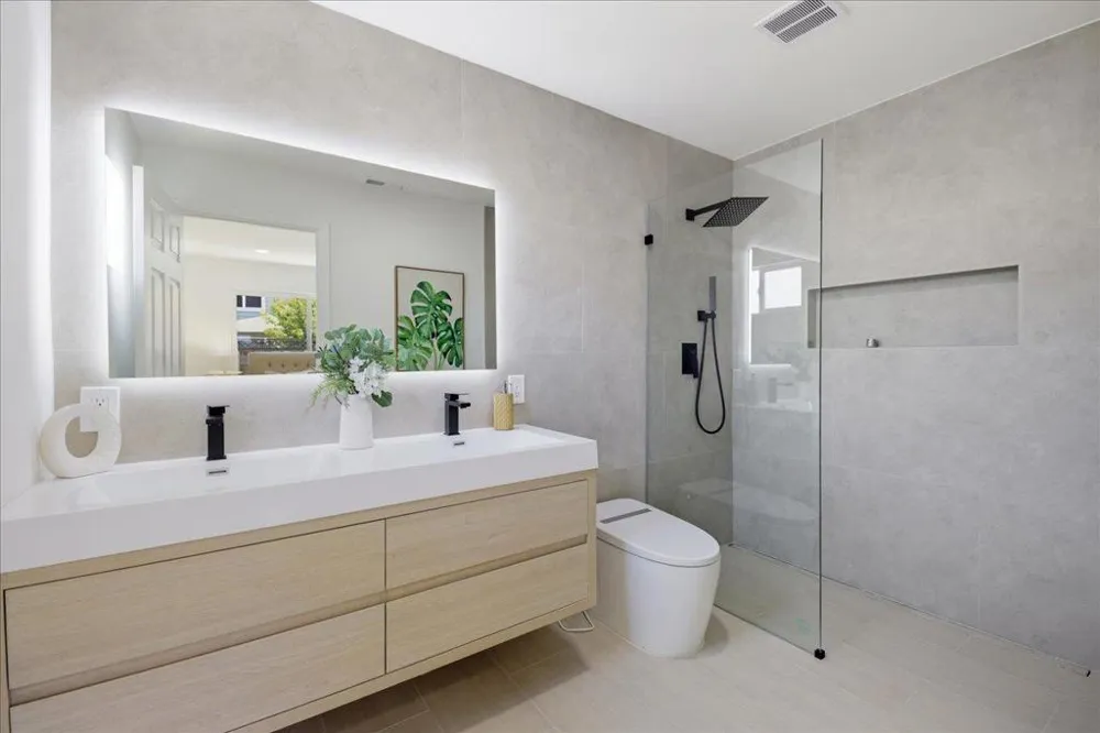 2611 Monticello Santa Clara, CA 95051