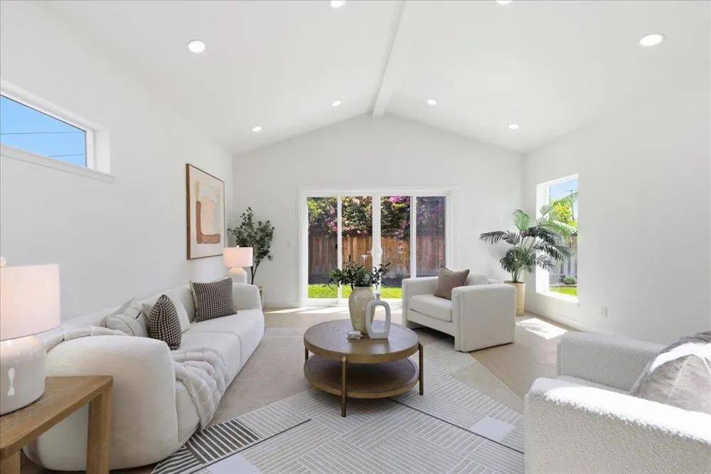 2611 Monticello Santa Clara, CA 95051