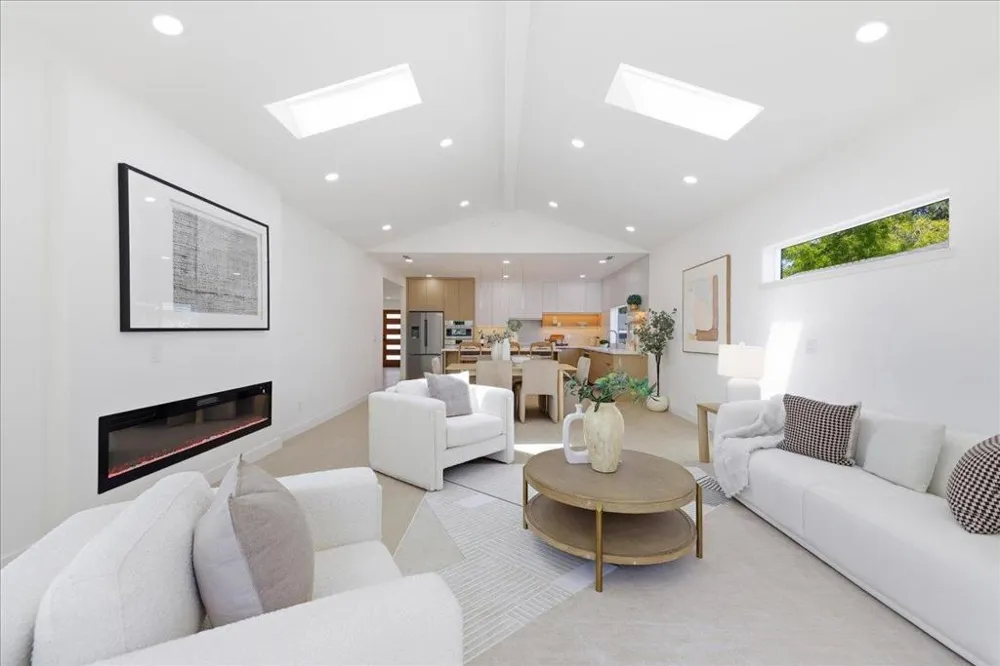 2611 Monticello Santa Clara, CA 95051