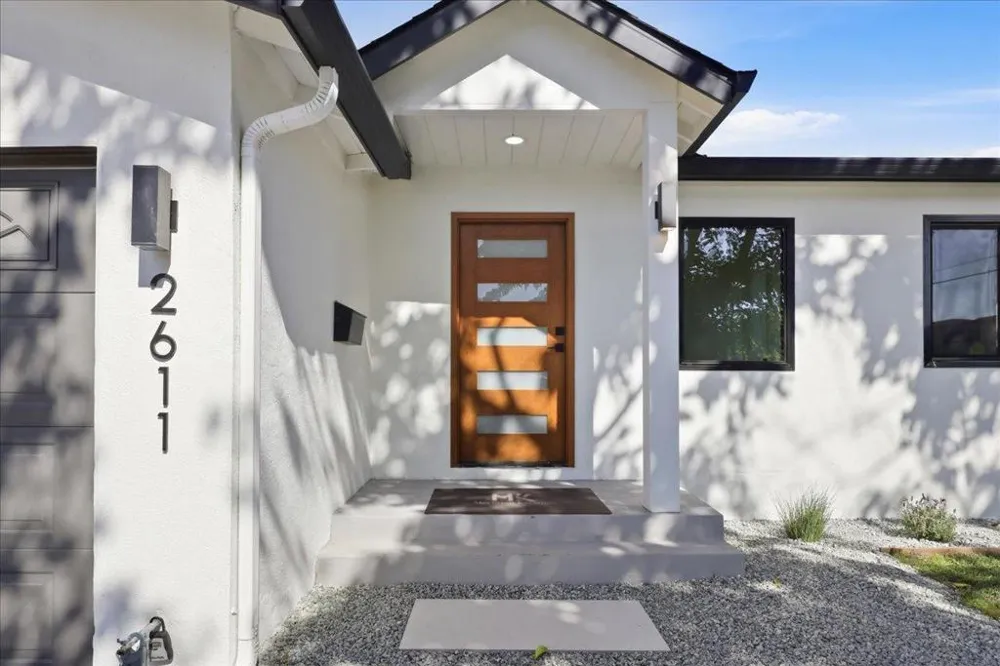 2611 Monticello Santa Clara, CA 95051