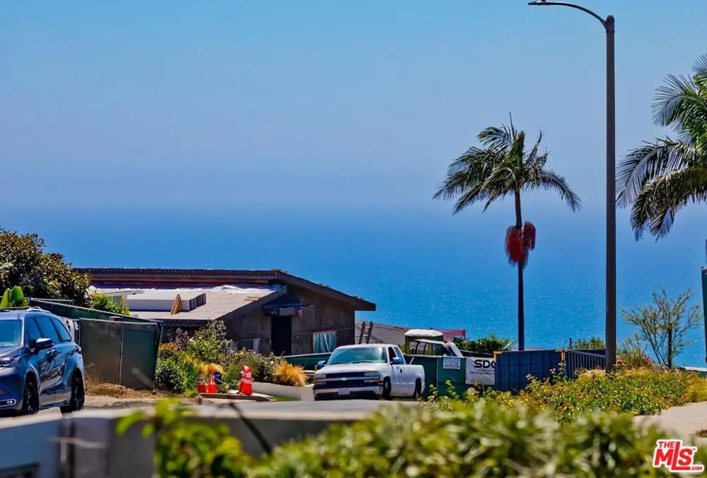 3612 Surfwood Road Malibu, CA 90265