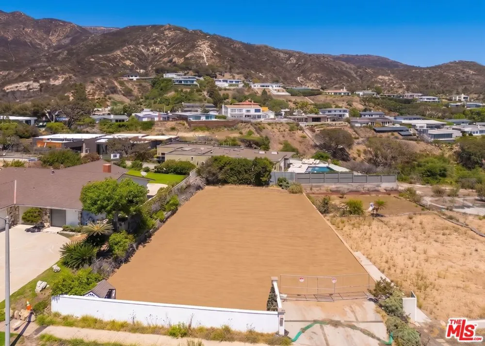 3612 Surfwood Road Malibu, CA 90265