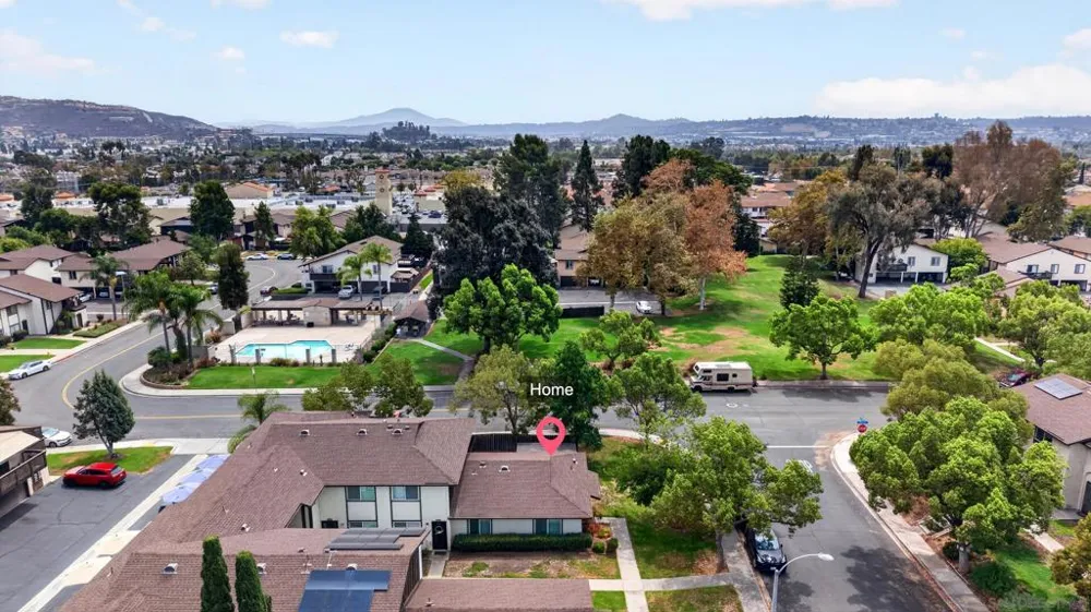 9941 Woodpark Santee, CA 92071