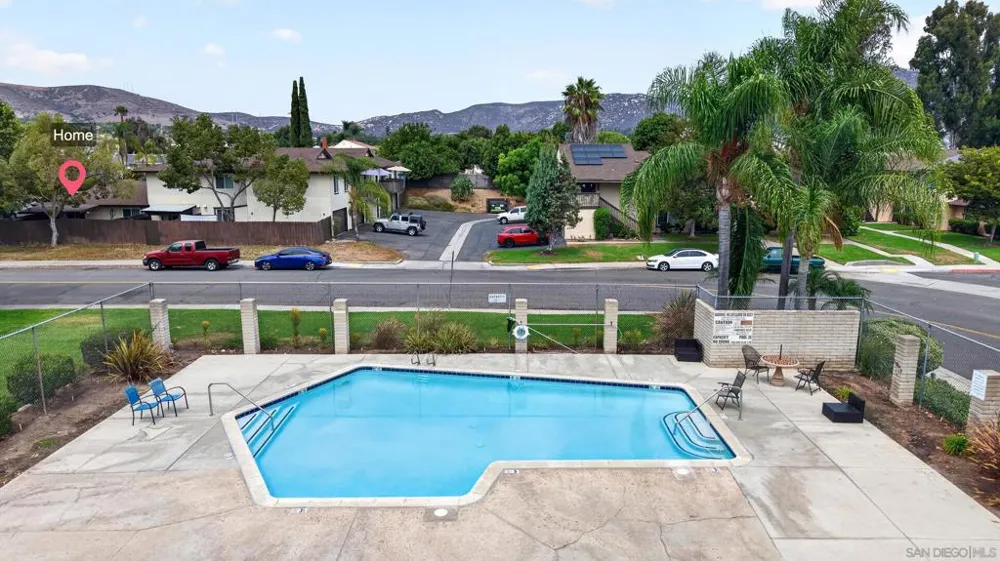 9941 Woodpark Santee, CA 92071