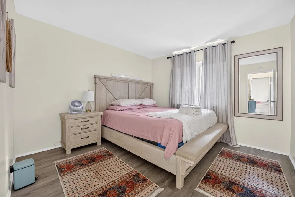 9941 Woodpark Santee, CA 92071