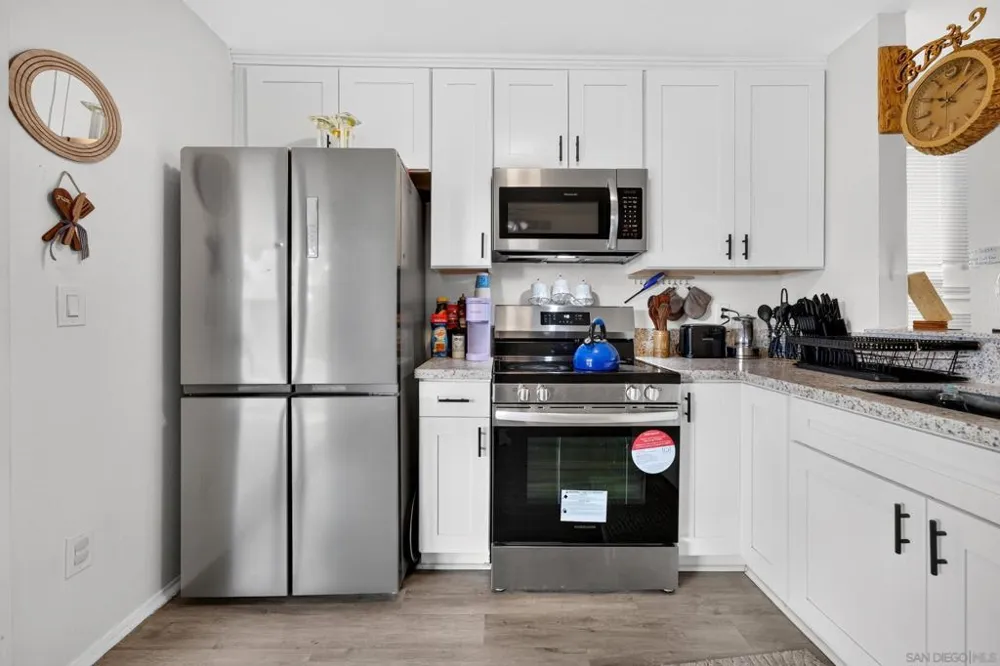 9941 Woodpark Santee, CA 92071