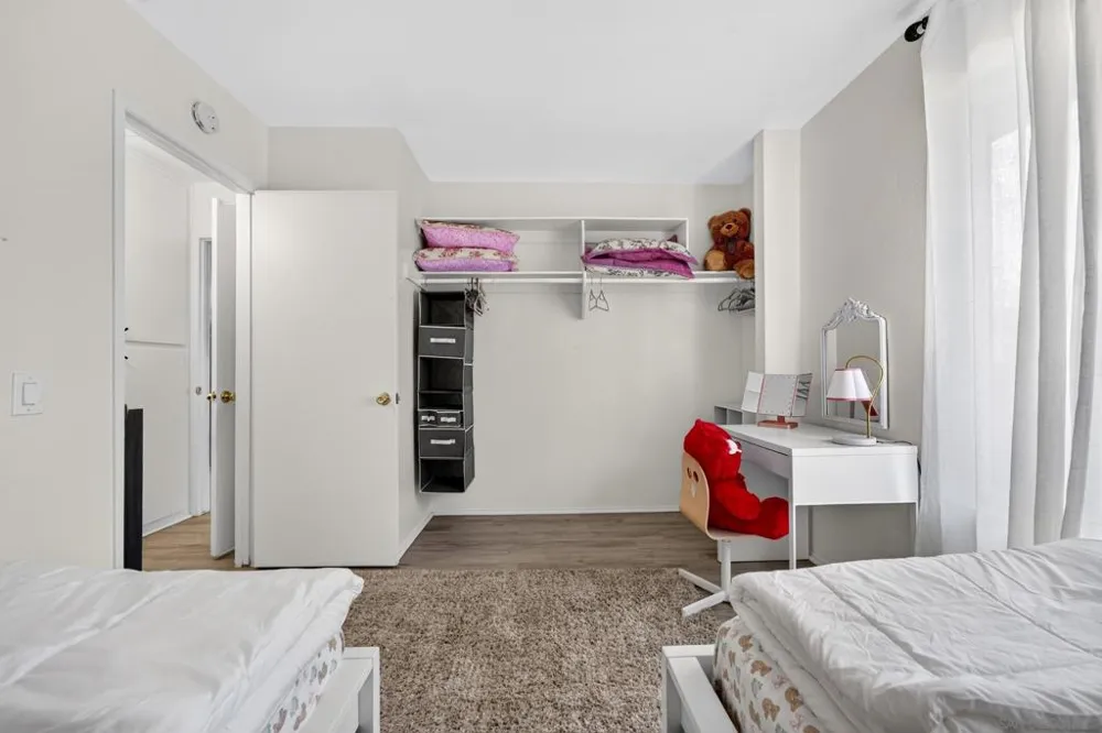 9941 Woodpark Santee, CA 92071