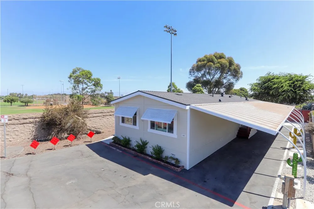 7051 Ellis Avenue #40 Huntington Beach, CA 92648