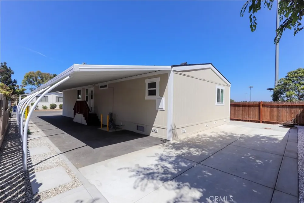 7051 Ellis Avenue #40 Huntington Beach, CA 92648