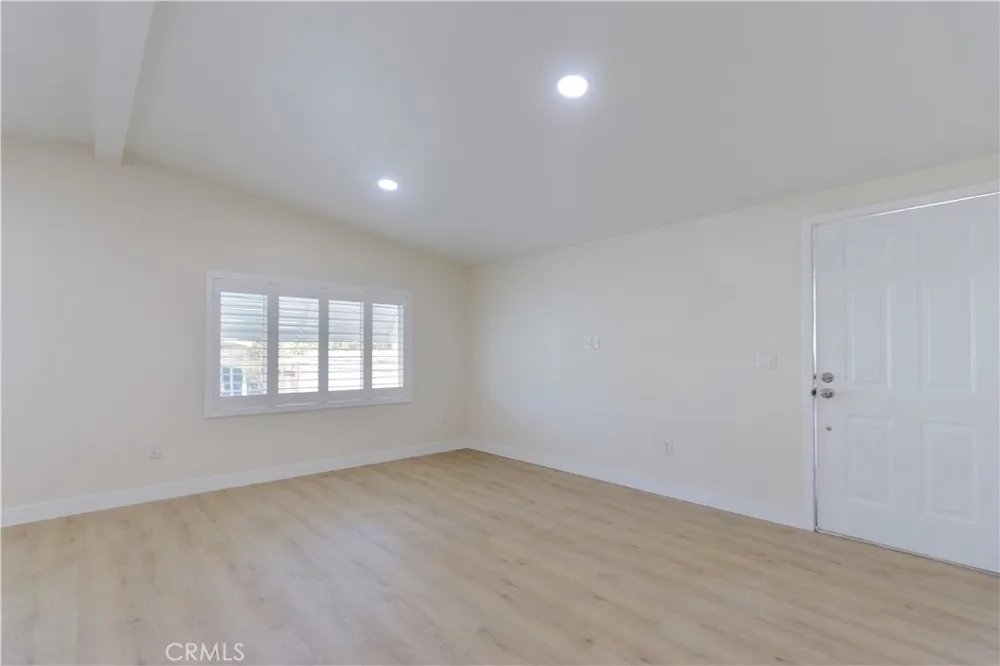 7051 Ellis Avenue #40 Huntington Beach, CA 92648