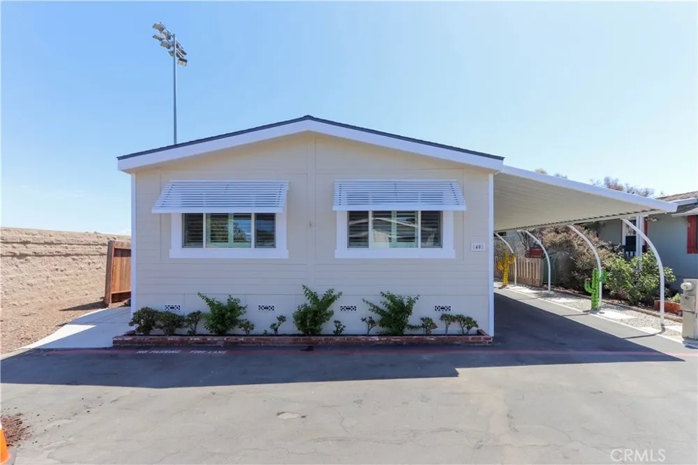 7051 Ellis Avenue #40 Huntington Beach, CA 92648