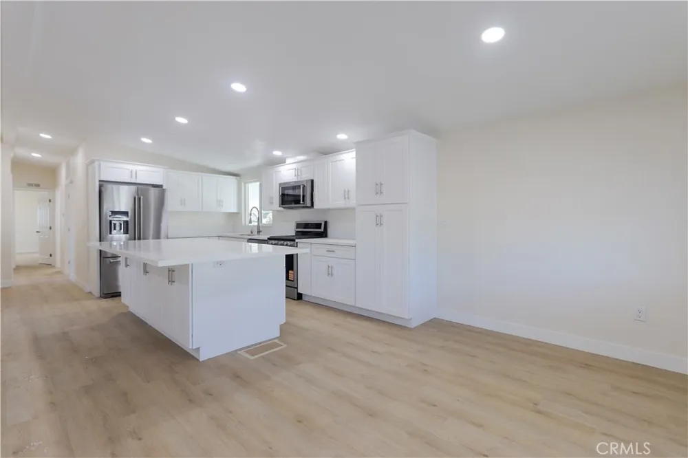 7051 Ellis Avenue #40 Huntington Beach, CA 92648