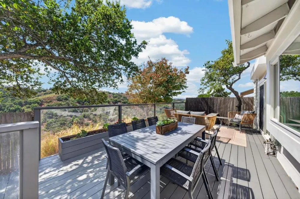2428 Hastings Drive Belmont, CA 94002