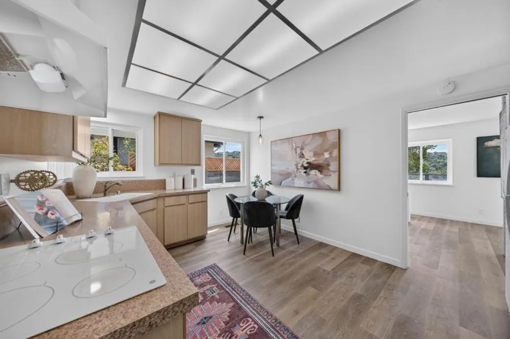 2428 Hastings Drive Belmont, CA 94002