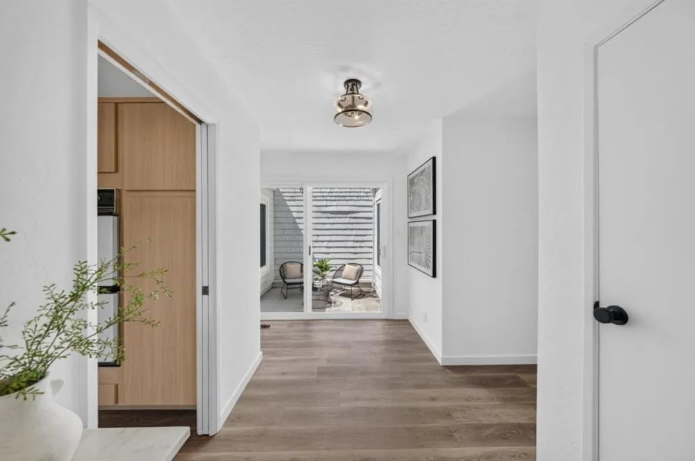 2428 Hastings Drive Belmont, CA 94002
