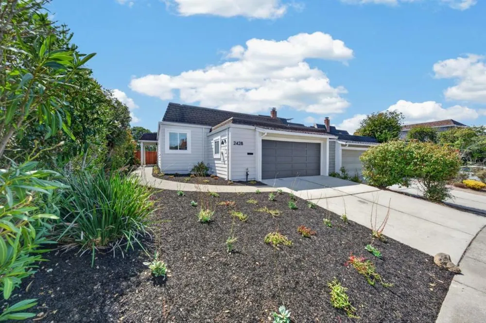 2428 Hastings Drive Belmont, CA 94002