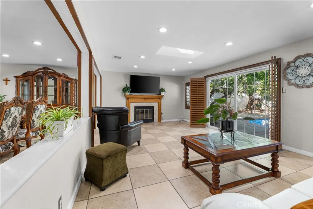 438 Cabana La Puente, CA 91744