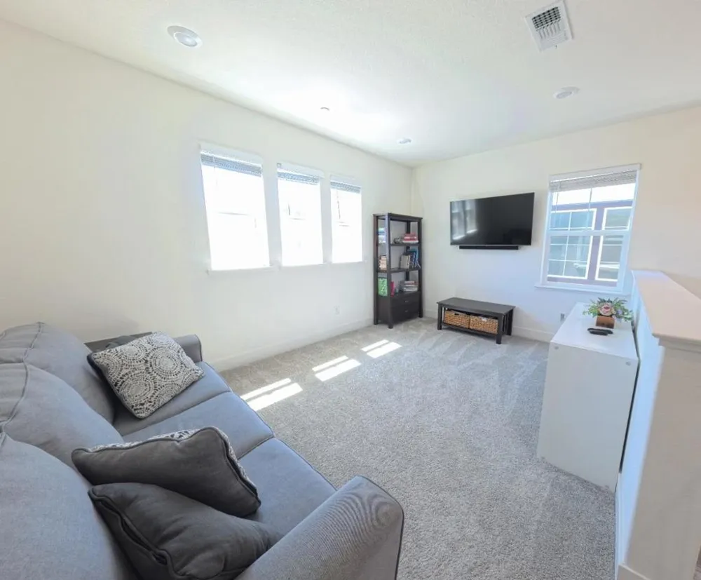 1601 Castlewood Place Gilroy, CA 95020