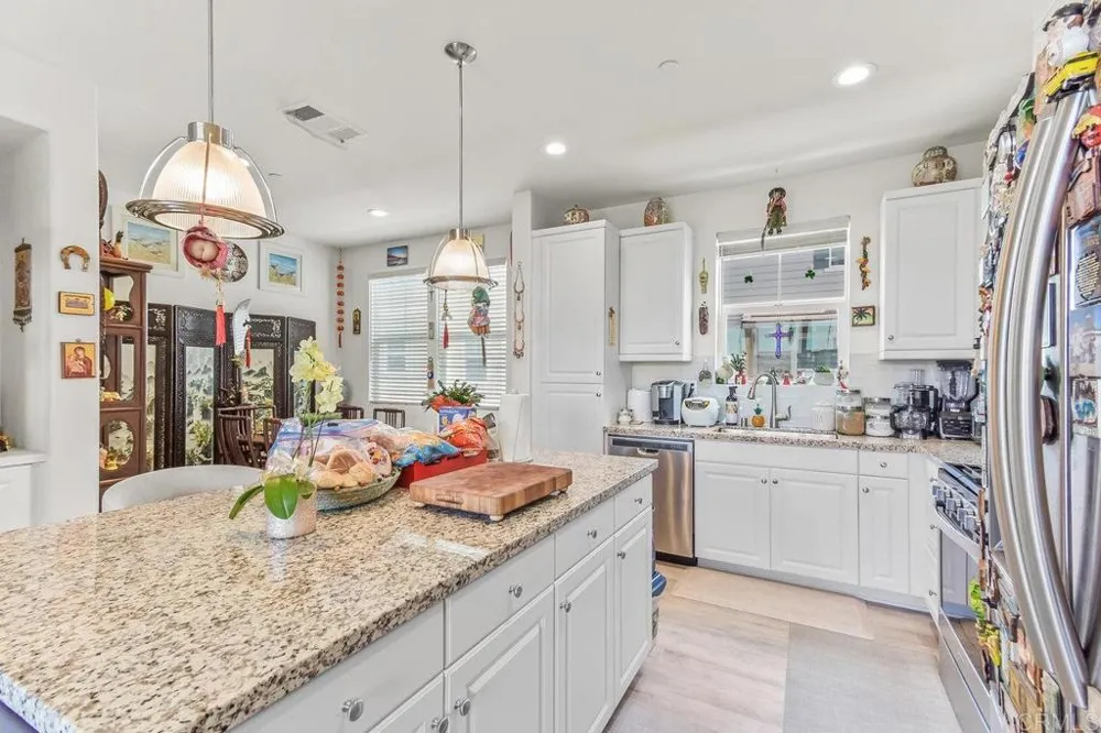 525 Sandpiper Way Imperial Beach, CA 91932