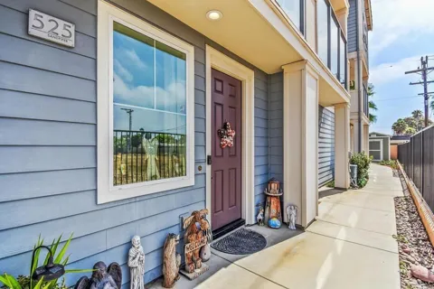 525 Sandpiper Way