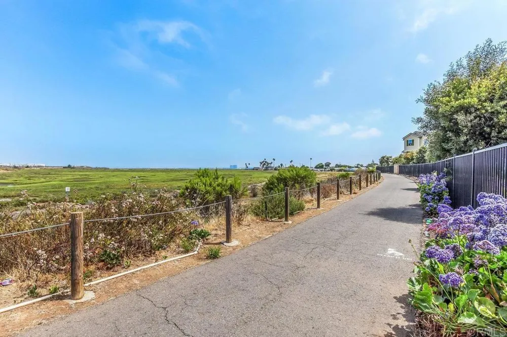 525 Sandpiper Way Imperial Beach, CA 91932