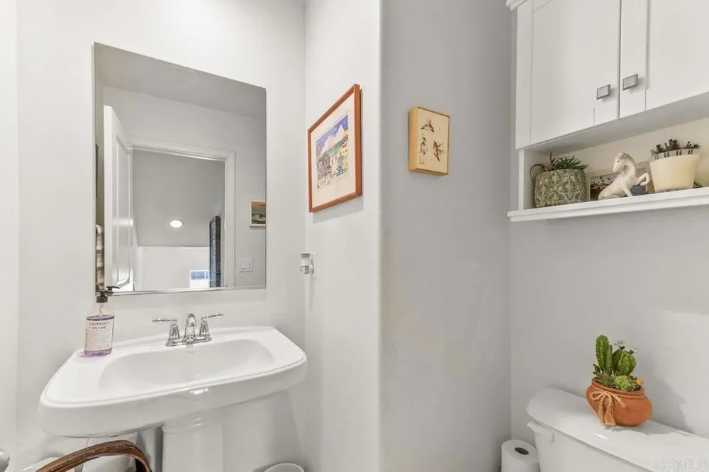 525 Sandpiper Way Imperial Beach, CA 91932