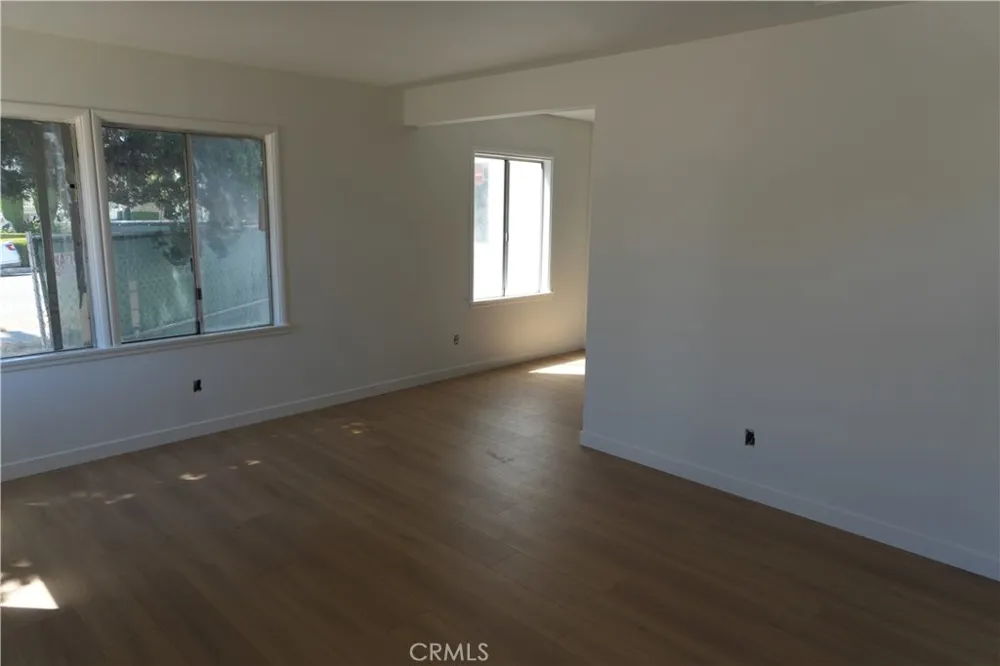 687 Glassell Orange, CA 92867