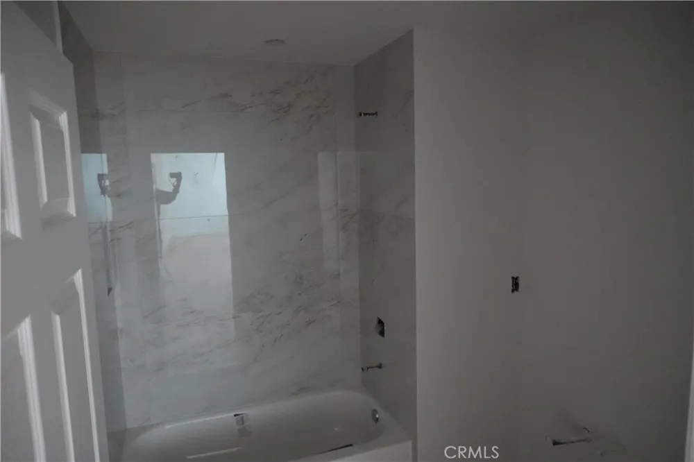 687 Glassell Orange, CA 92867