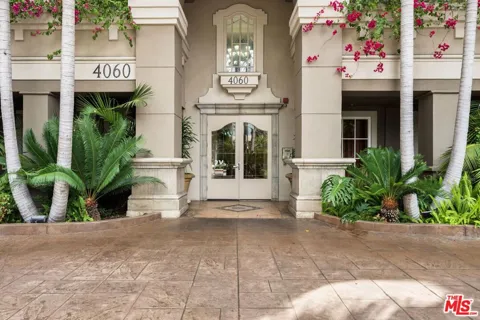 4060 Glencoe Avenue #307