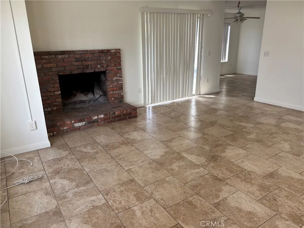 2501 FLORIDA STREET #1 Huntington Beach, CA 92648