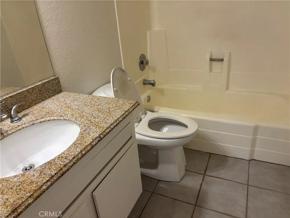 2501 FLORIDA STREET #1 Huntington Beach, CA 92648