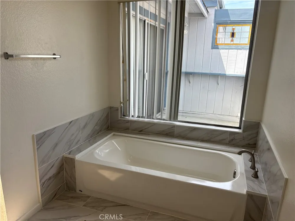 2501 FLORIDA STREET #1 Huntington Beach, CA 92648