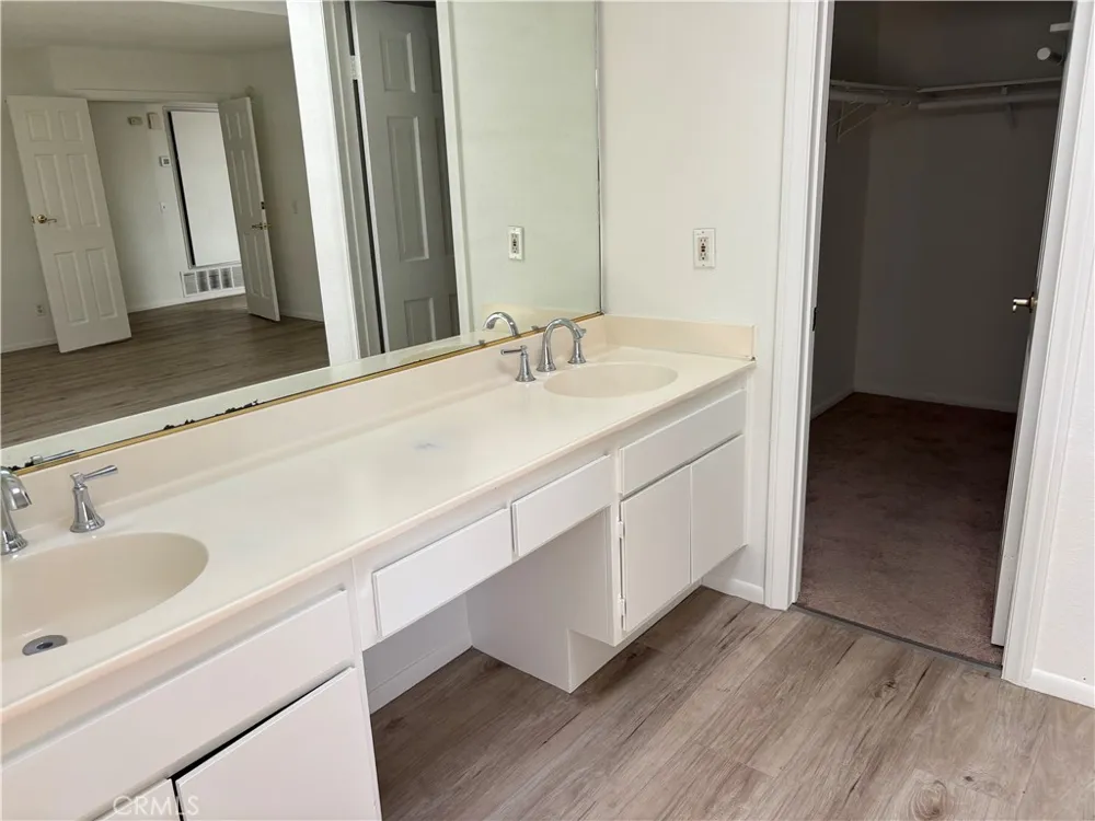 2501 FLORIDA STREET #1 Huntington Beach, CA 92648