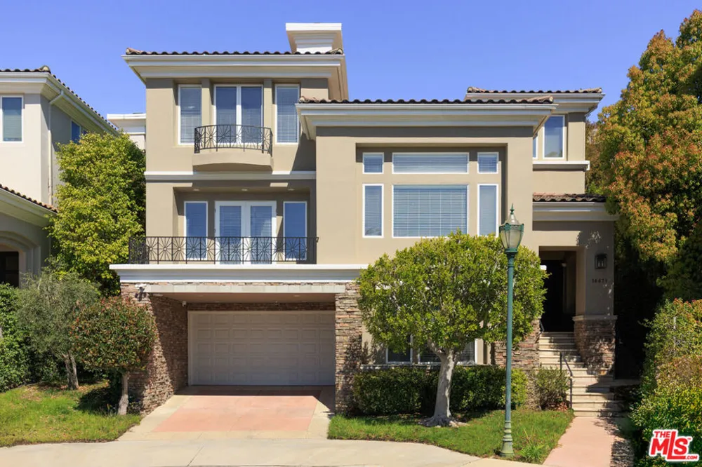 16671 Calle Brittany Pacific Palisades, CA 90272