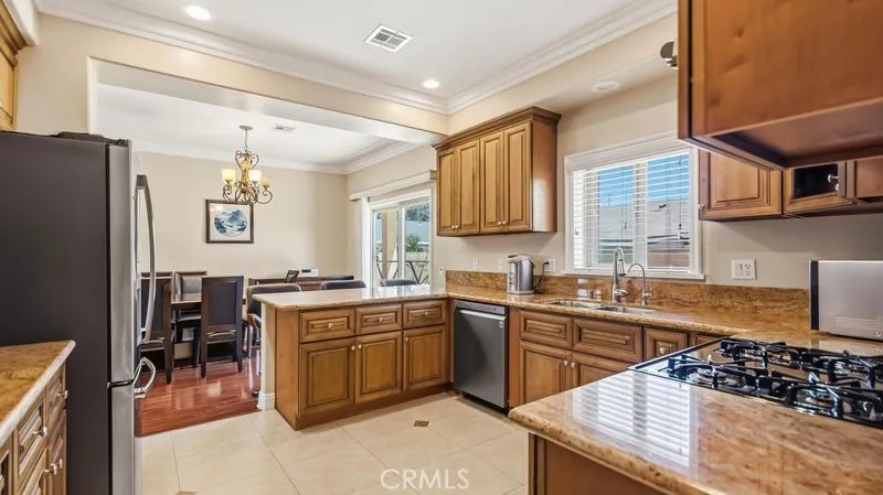 4827 Arden Drive Temple City, CA 91780