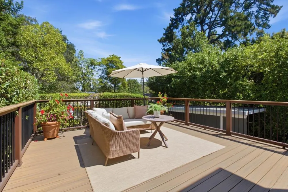 3723 Alameda De Las Pulgas Menlo Park, CA 94025