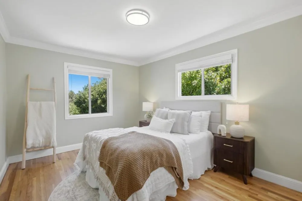 3723 Alameda De Las Pulgas Menlo Park, CA 94025