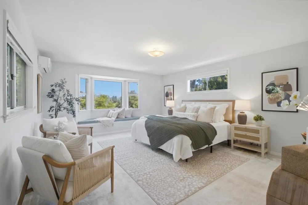 3723 Alameda De Las Pulgas Menlo Park, CA 94025