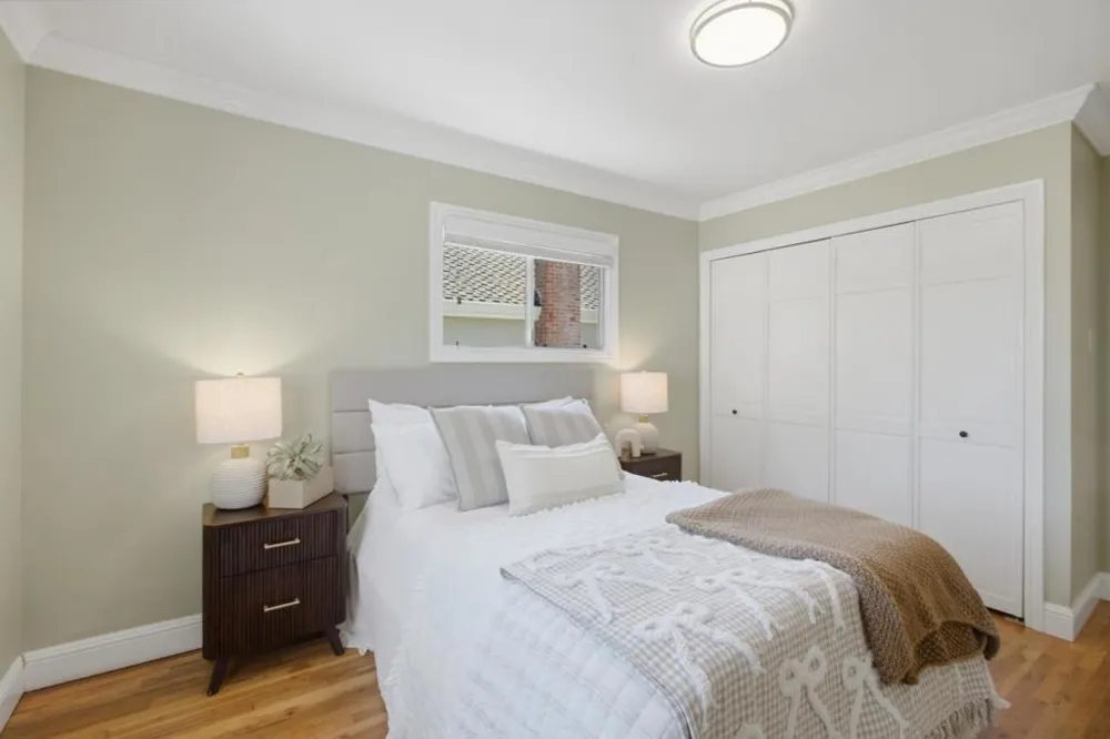 3723 Alameda De Las Pulgas Menlo Park, CA 94025