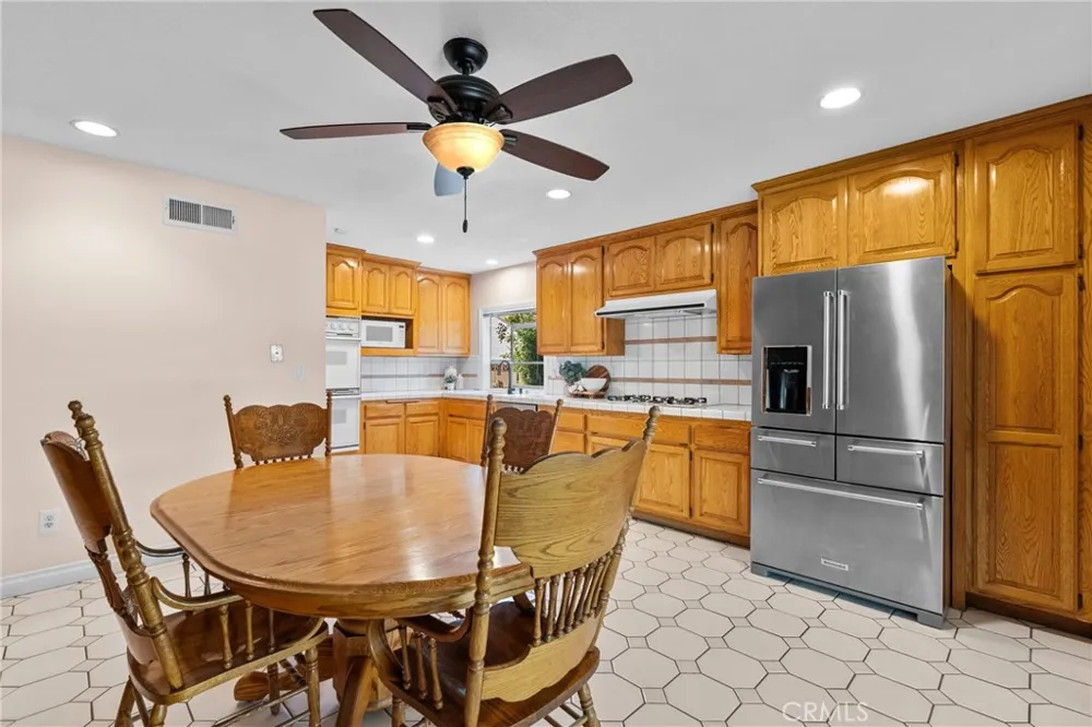 21153 Winterset Drive Saugus, CA 91350