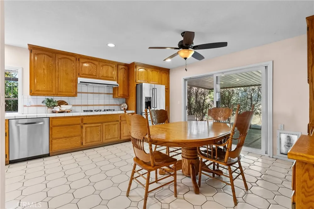 21153 Winterset Drive Saugus, CA 91350