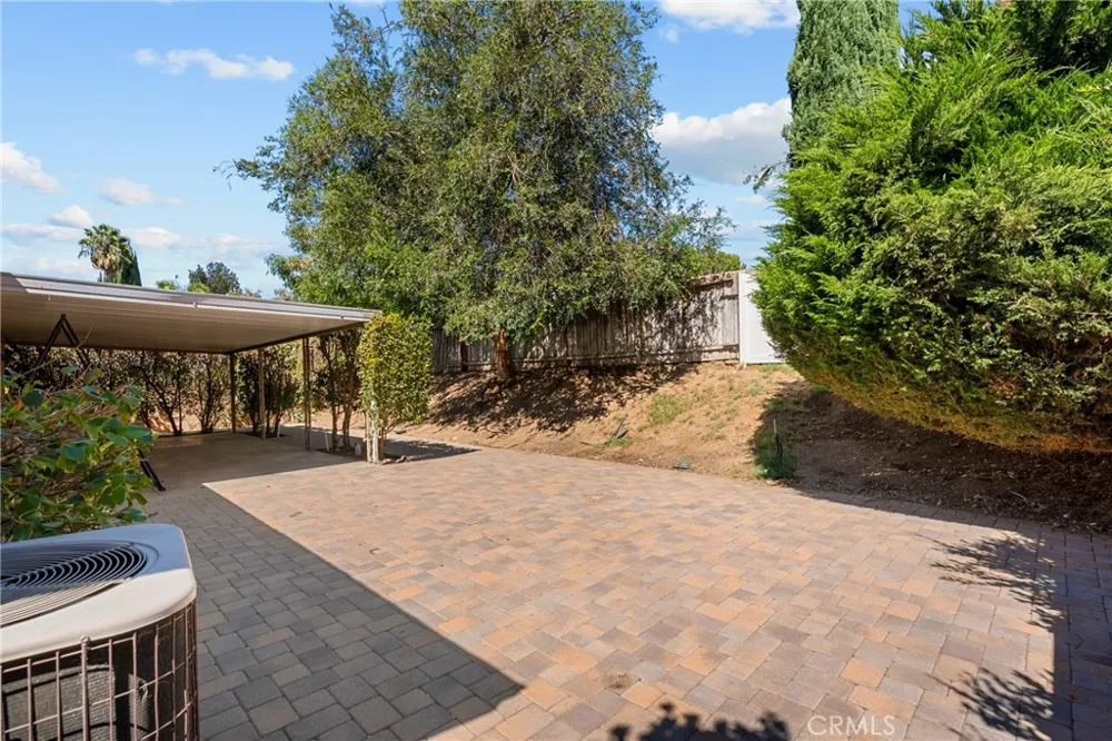 21153 Winterset Drive Saugus, CA 91350