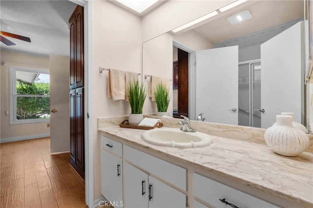 21153 Winterset Drive Saugus, CA 91350