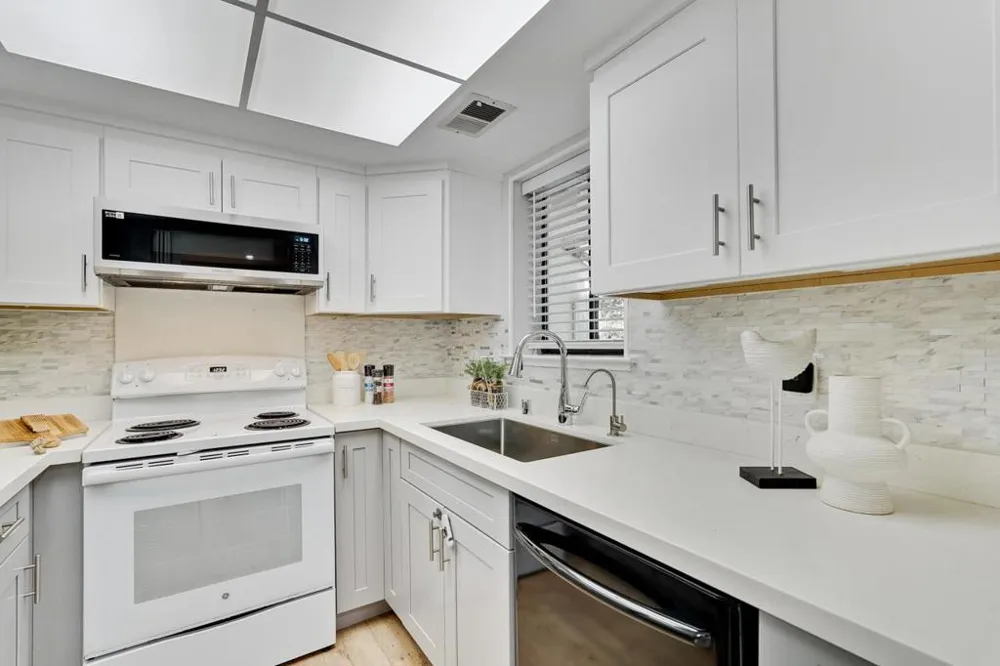 716 San Conrado Terrace #8 Sunnyvale, CA 94085