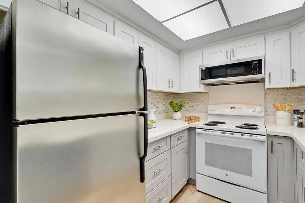 716 San Conrado Terrace #8 Sunnyvale, CA 94085